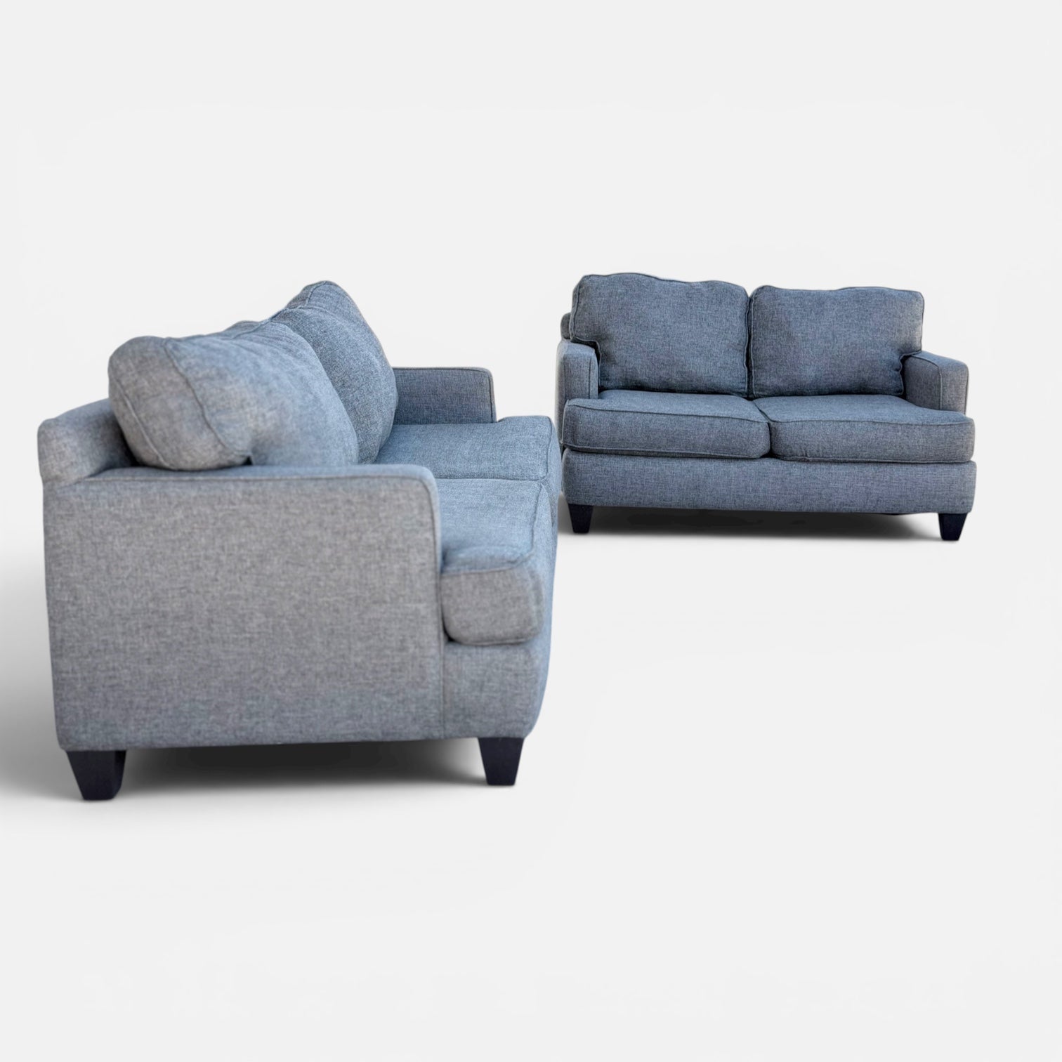 Beautiful 2 Piece Couch Set