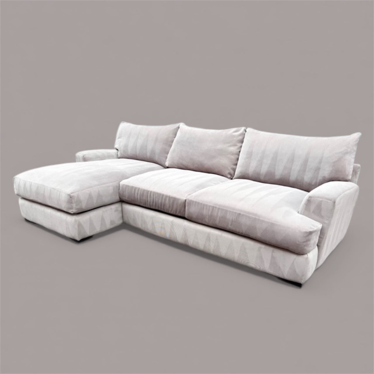 Luxurious Jonathan Louis Cloud Style Sectional with Chaise