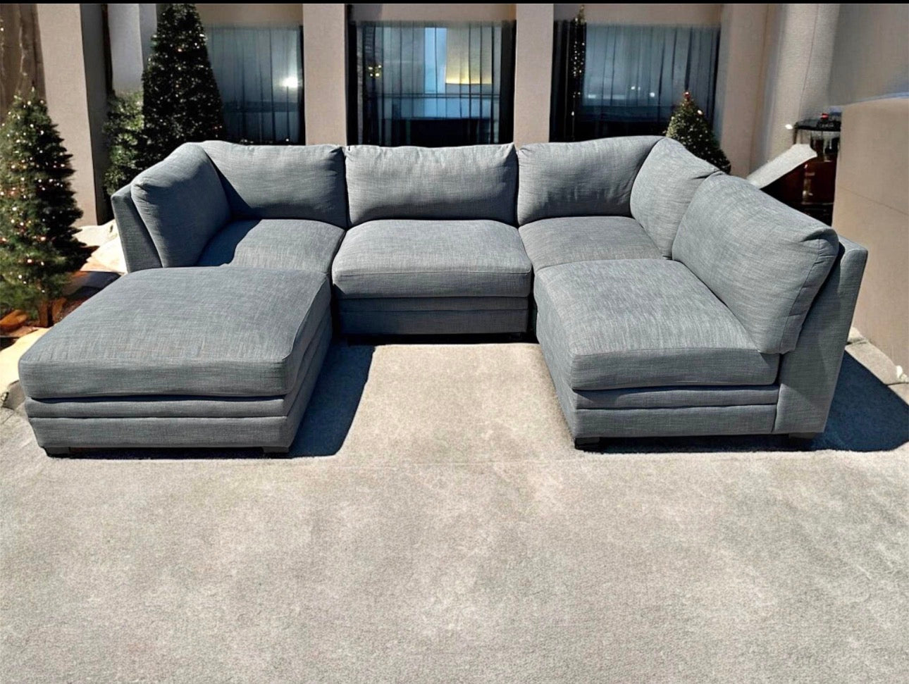 Beautiful 5 Piece Modular Sectional