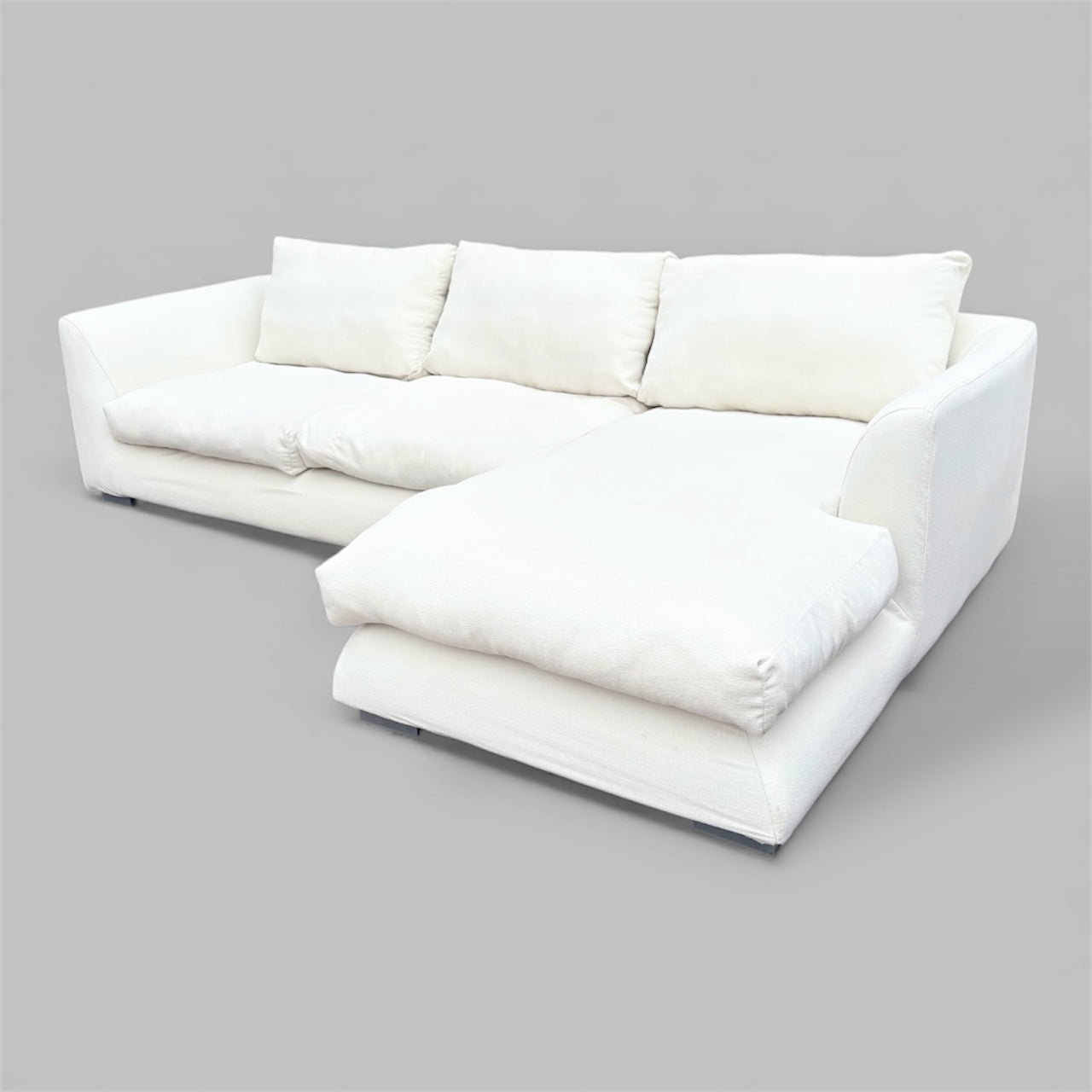 Beautiful Cloud Style Sectional With Chaise