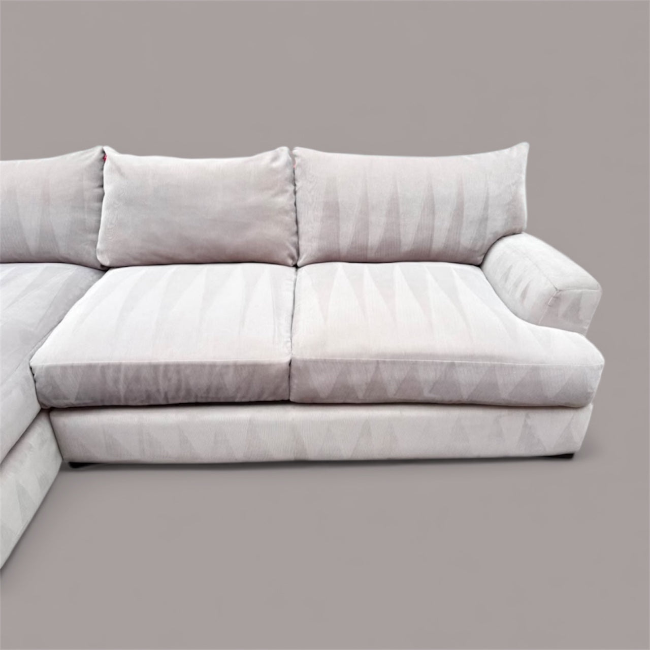 Luxurious Jonathan Louis Cloud Style Sectional with Chaise