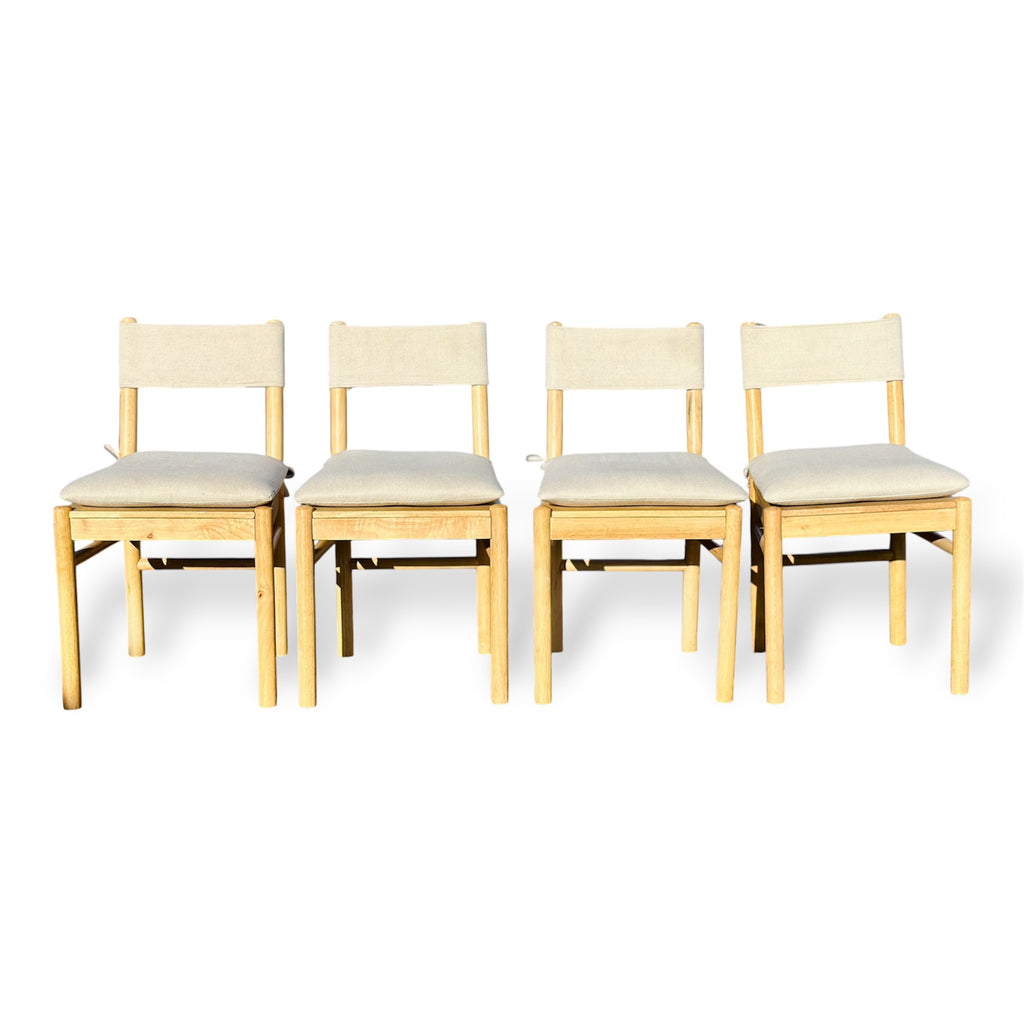 Beautiful 4 Piece Dining Chairs Light Wood with Off White Fabric Threshold Brand